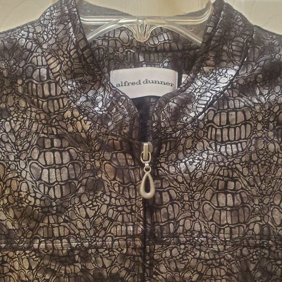 Alfred Dunner Dress Jacket Silver on Black Alligator Print Size 14 - Picture 7 of 8